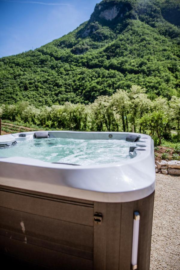 Agriturismo Le Due Querce 切雷托迪斯波莱托 外观 照片